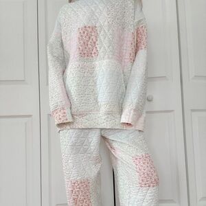 135 NWT 2 Pc Boutique Quilted Set